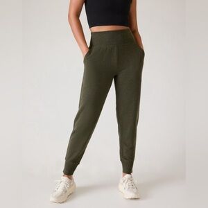 Athleta Coaster Luxe Jogger, size M, Olive Heather, Light Wear, Comfy